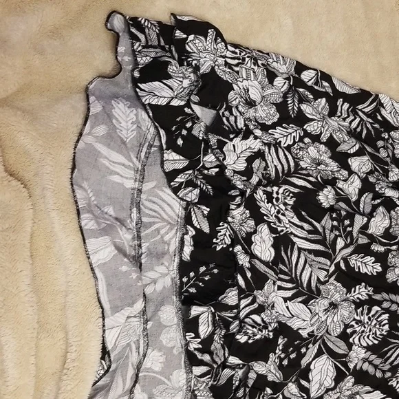 Dress - Picture 4 of 6